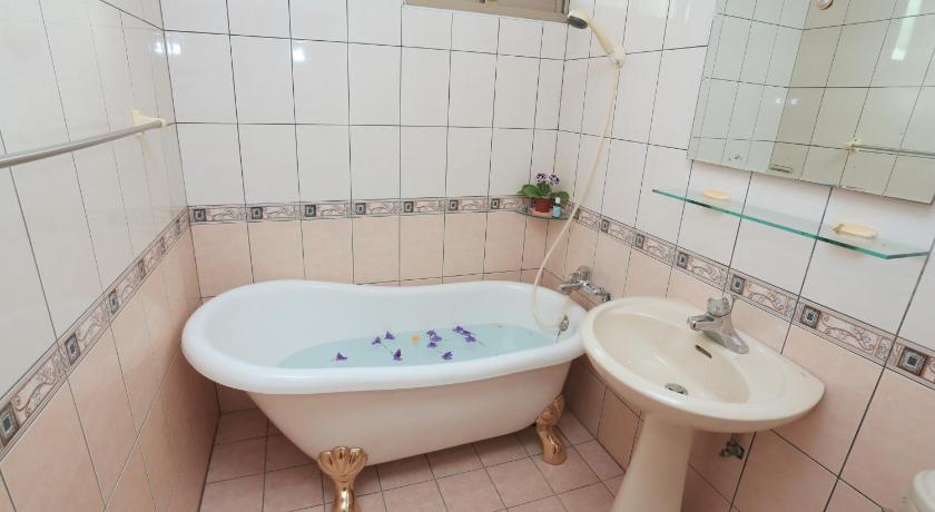 Jia Yuan Bed and Breakfast - image 31