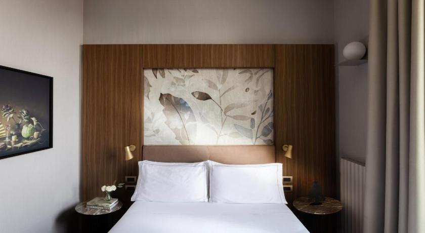 Image of Superior Premium Queen Room 1