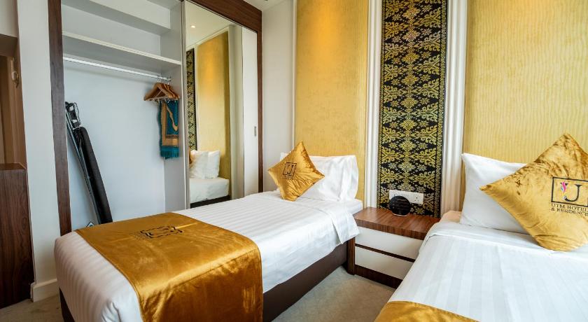 Image of Superior Twin Room 9