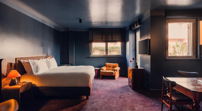 Image of Superior Suite 1