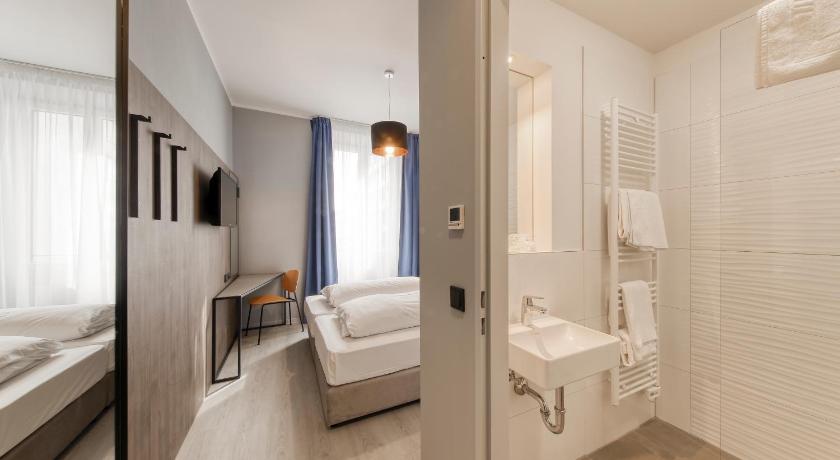 Image of Double or Twin Room 6