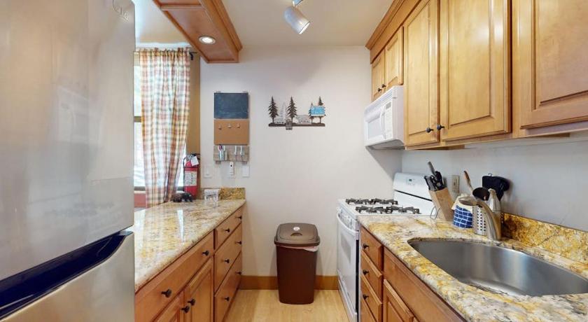 特拉基 (CA) Bright studio with access to hot tub & pools - near the slopes 3星级 住宿 客房