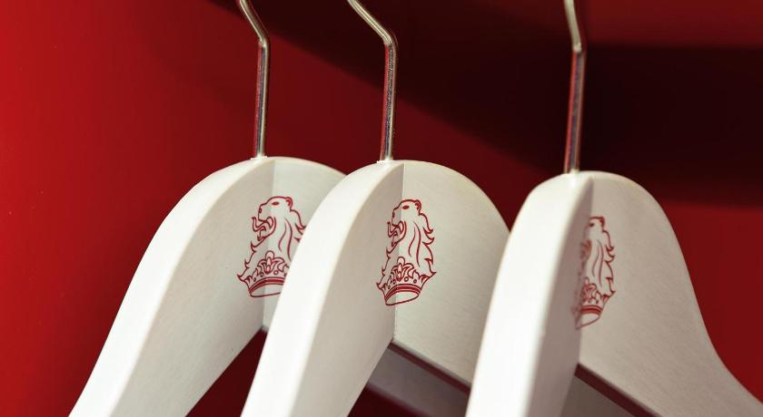 Image of Standard Twin Room 14