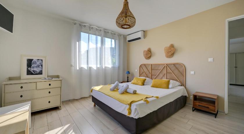 Image of Family Suite with Garden View 0