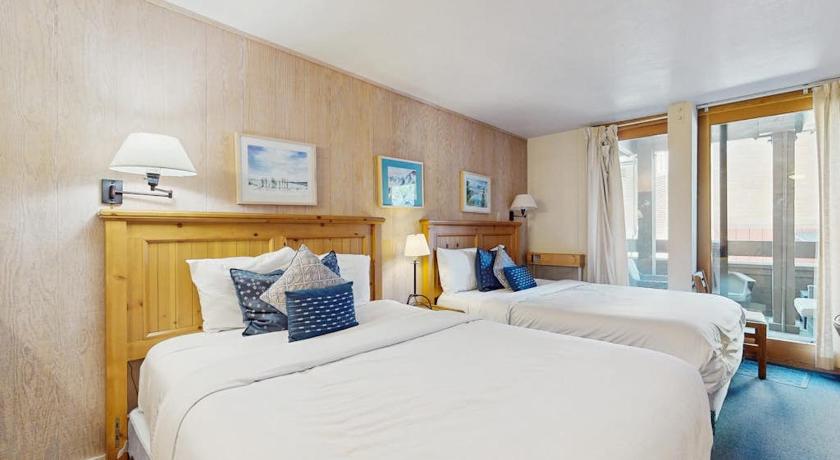 特拉基 (CA) Rustic suite in the heart of Northstar - easy access to lifts & hiking 3星级 住宿 套房