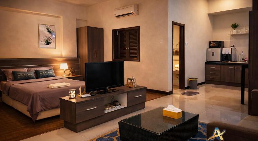 Image of Deluxe Suite with Spa Bath 7