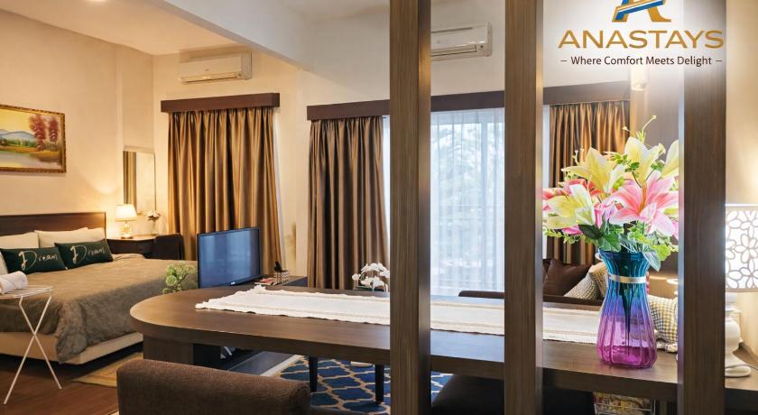 Image of Deluxe Suite with Spa Bath 5
