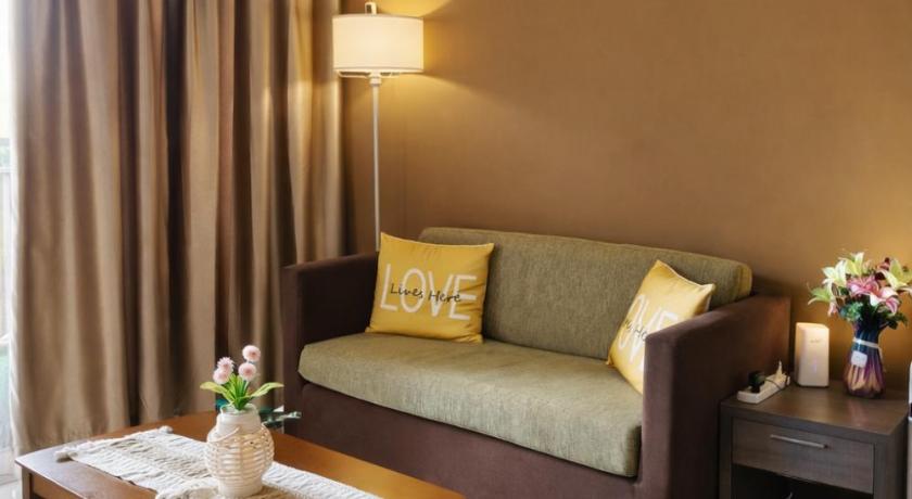 Image of Deluxe Suite with Spa Bath 14