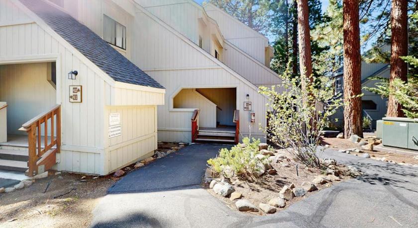 인클라인 빌리지 (NV) Charming & classic condo with WiFi gas fireplace full kitchen & deck 3성급 숙소 객실