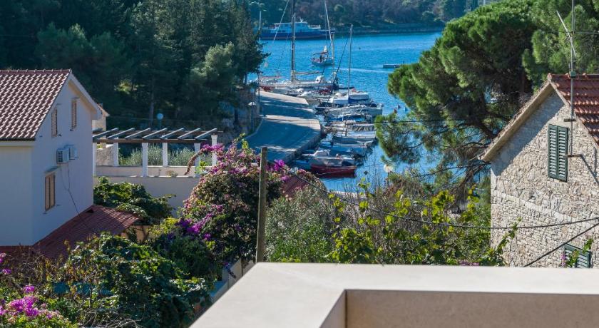 Apartments - Villa Ana photo