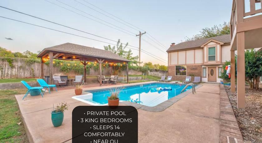 Private Pool Sleeps 14 3 King Beds Near OU