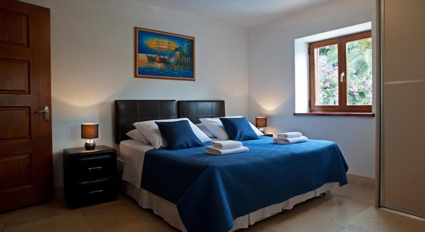 Apartments - Villa Ana photo
