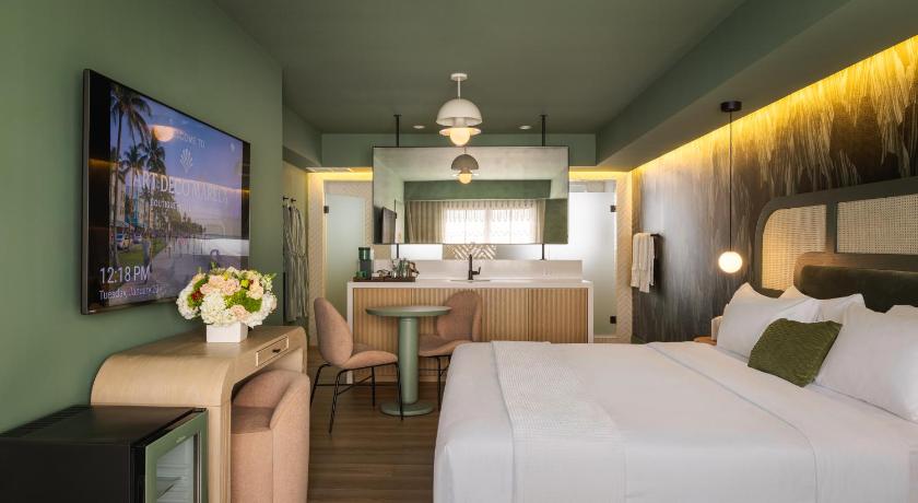 Miami Beach Art Deco Marela Boutique Hotel 3-Star Accommodation pool