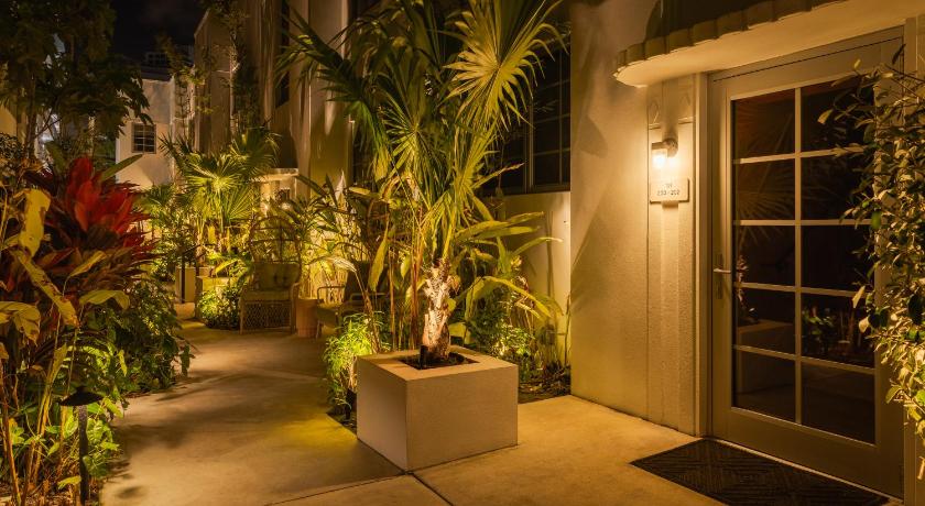 Miami Beach Art Deco Marela Boutique Hotel 3-Star Accommodation pool