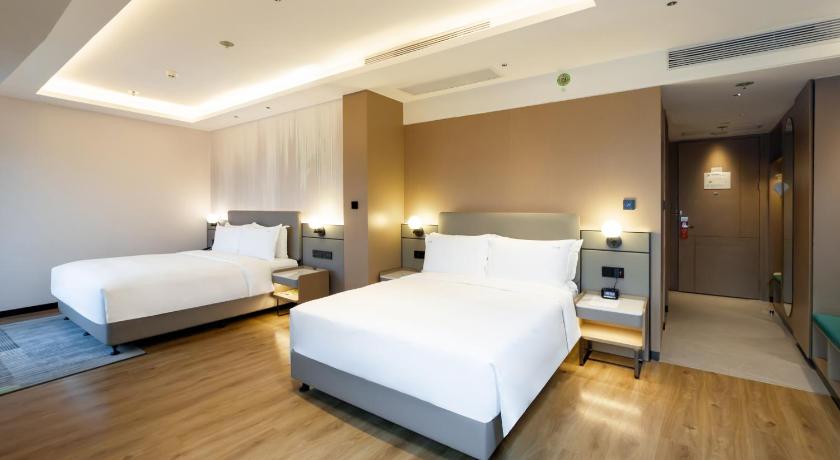 Image of 1 Bedroom Suite 2 Queen 3