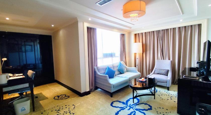Image of Superior Suite 1