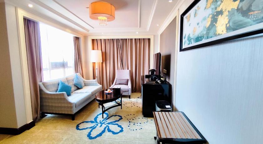 Image of Superior Suite 3