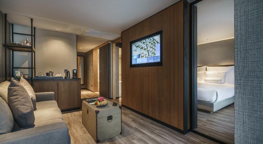 Image of Junior Suite 12