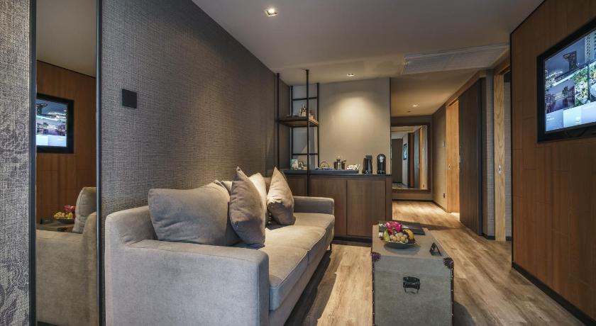 Image of Junior Suite 16