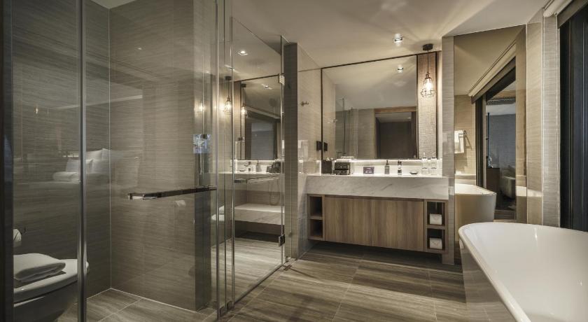 Image of Junior Suite 8