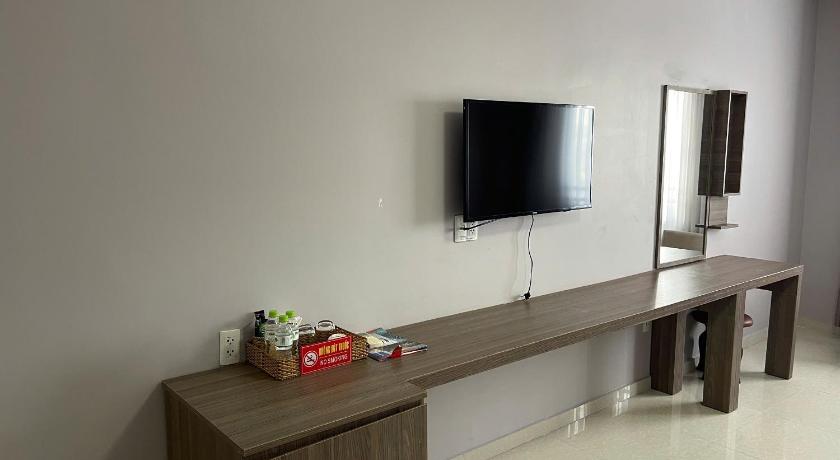 Image of Triple Room with Sea View 13