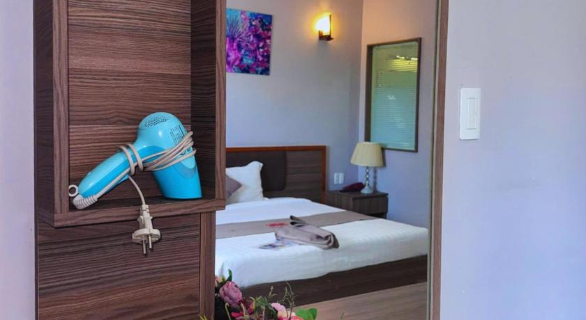 Image of Suite with City View 14