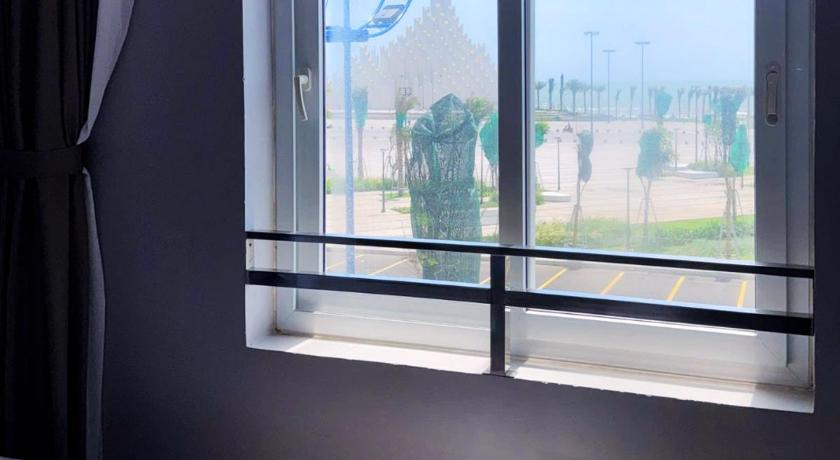 Image of Quadruple Room with Sea View 11