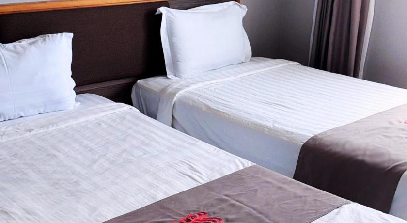 Image of Quadruple Room with Sea View 14