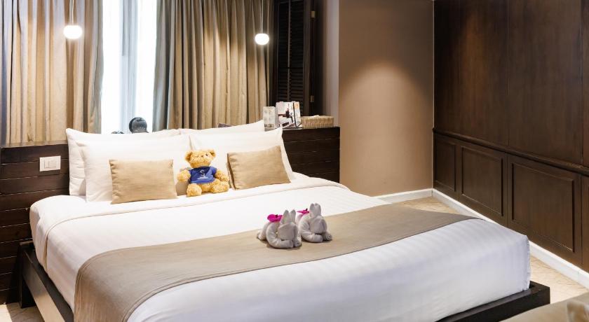 Image of Jacuzzi Suite Double 6