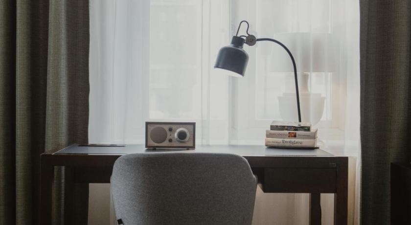 Image of Suite 17