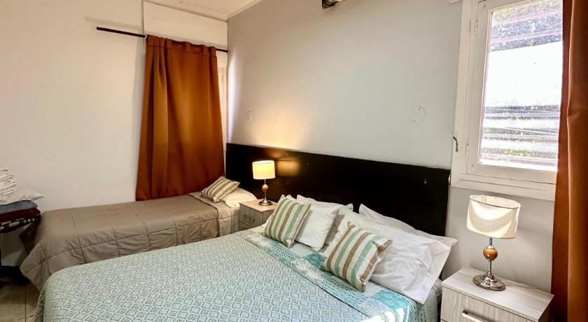 Image of Triple Room with Private Bathroom 3