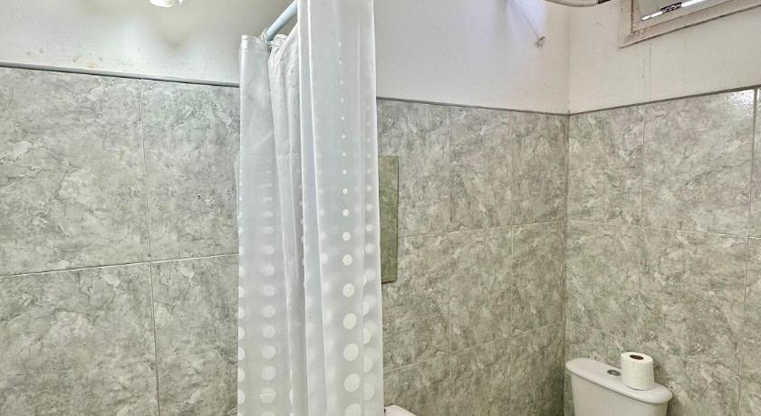 Image of Triple Room with Private Bathroom 16