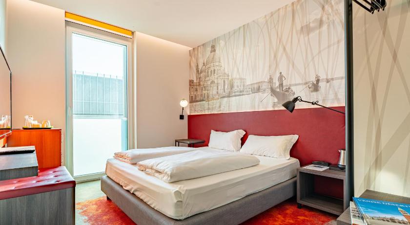 CAMPANILE VENICE MESTRE - image 15