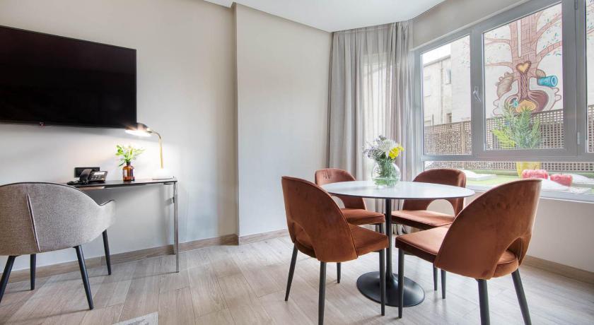 Image of Suite 14