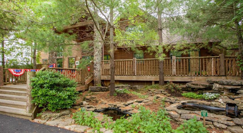 Branson 1BR Village At Indian Point 901 near SDC-Free Tickets Daily up to $500 4-Star Accommodation restaurant