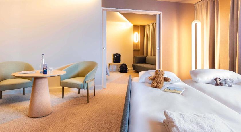 Image of Superior Suite with Double Bed and Double Sofa Bed 4