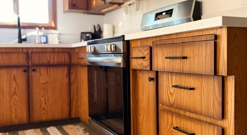 마운트 후드 빌리지 (OR) Cozy Cabin Creekside Deck & Hot Tub, Renovated! 4성급 숙소 스위트룸