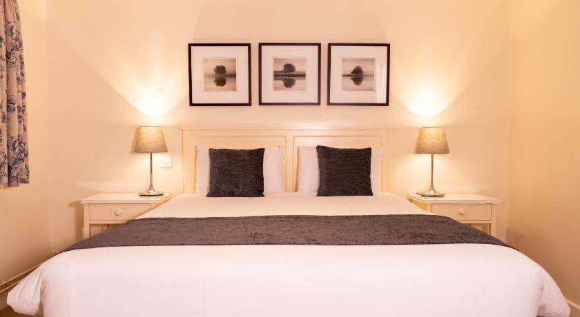 Image of Family Room 3