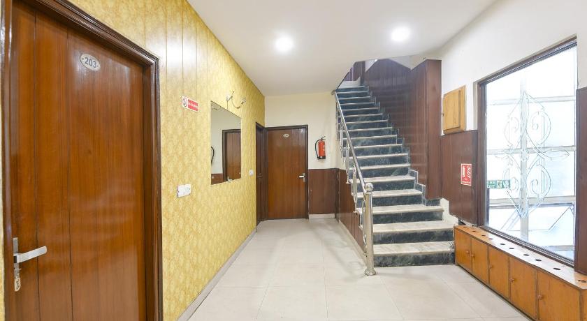 FabHotel Guru Kripa Residency - image 9