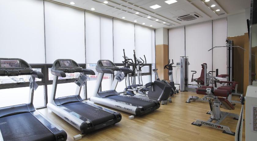 Ramada by Wyndham Dongtan Hotel photo