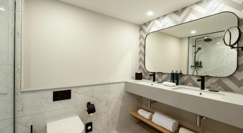 Zdjęcie: King Corner Two Bedrooms Suite 7