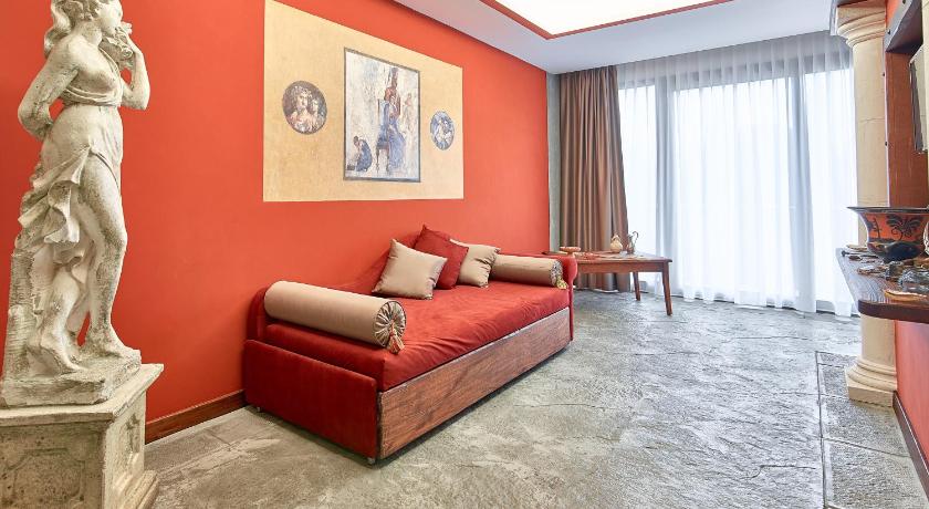 Image of Superior Suite with Hot Tub 1