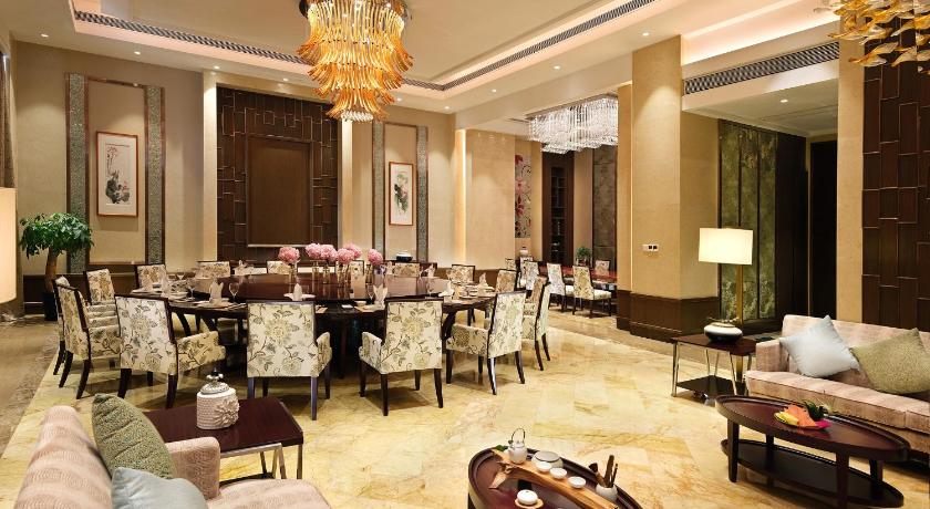 Regal Palace Resort & Spa - image 4