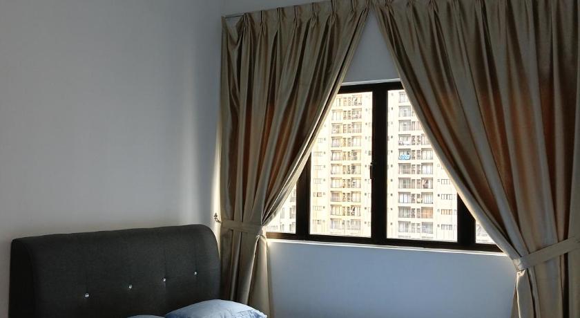 Youth City Residence, Nilai 2R2B Swimming pool view
