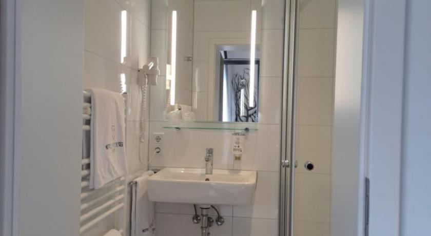 Image of Double Room 13