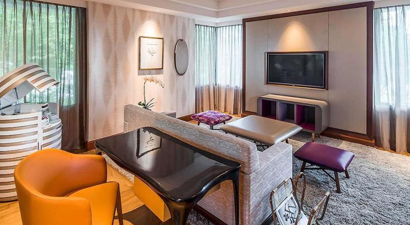 Prestige Suite (Separate Bedroom & Living Area) , 1 King Size Bedの画像 3