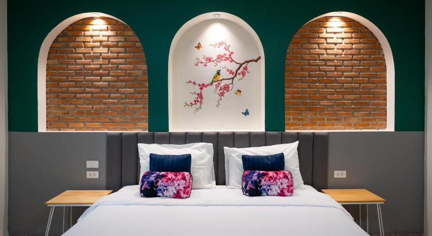 Image of King Suite with Balcony 1
