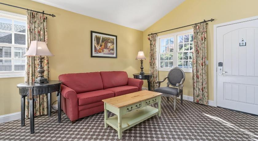 Image of King Suite 9