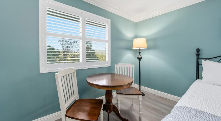 Image of Two Queen Junior Suite 9