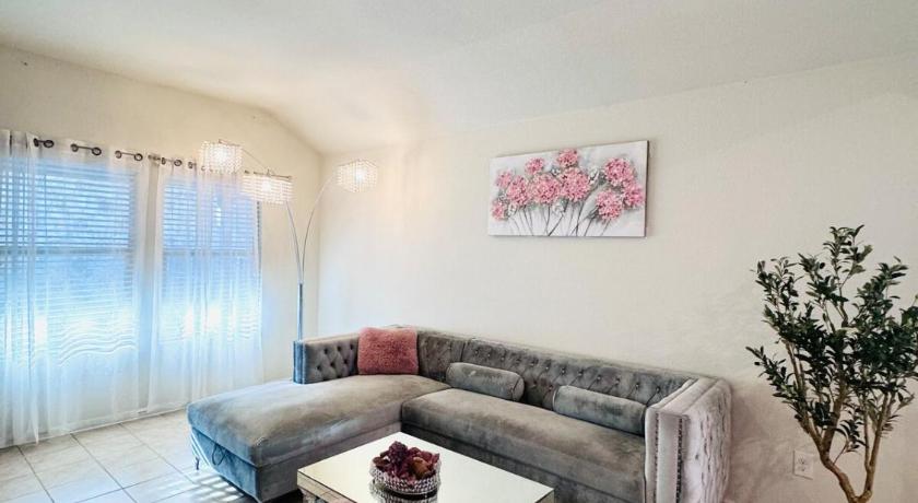 포트 워스 (TX) 10 Min to World Cup - Modern 4BR Near DFW 숙소 객실